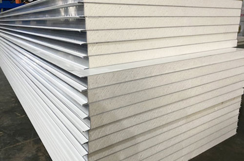 会导致彩钢夹芯板生锈的原因有哪些